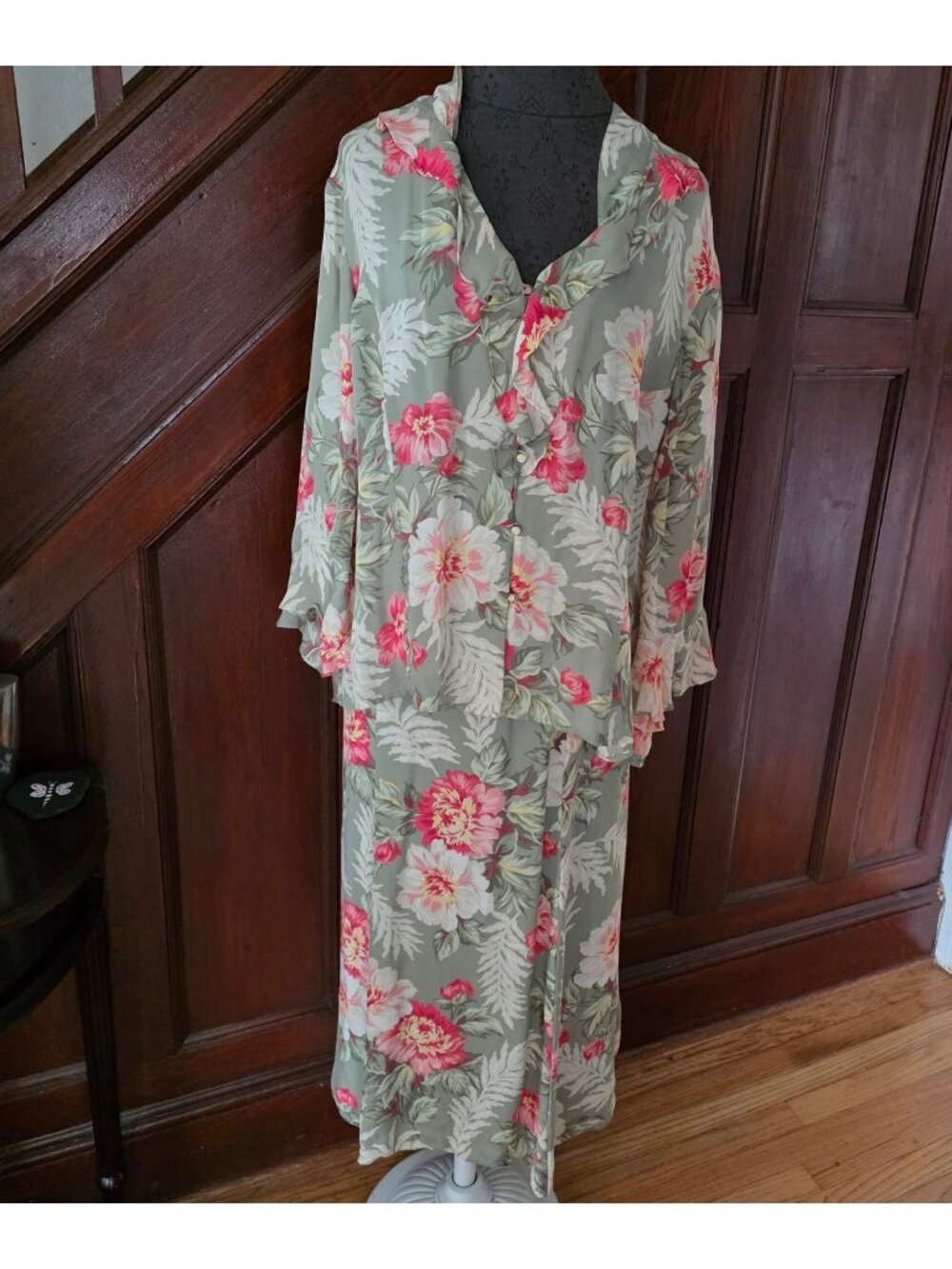 Jones New York Signature 2X Floral Silk Maxi Skirt & Button Blouse Set